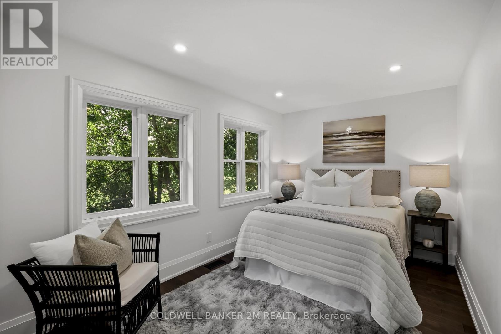 Photo 24 of 128 Buckingham Avenue, Oshawa ON