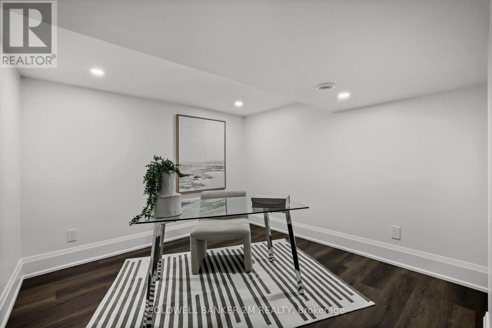 Photo 31 of 128 Buckingham Avenue, Oshawa ON