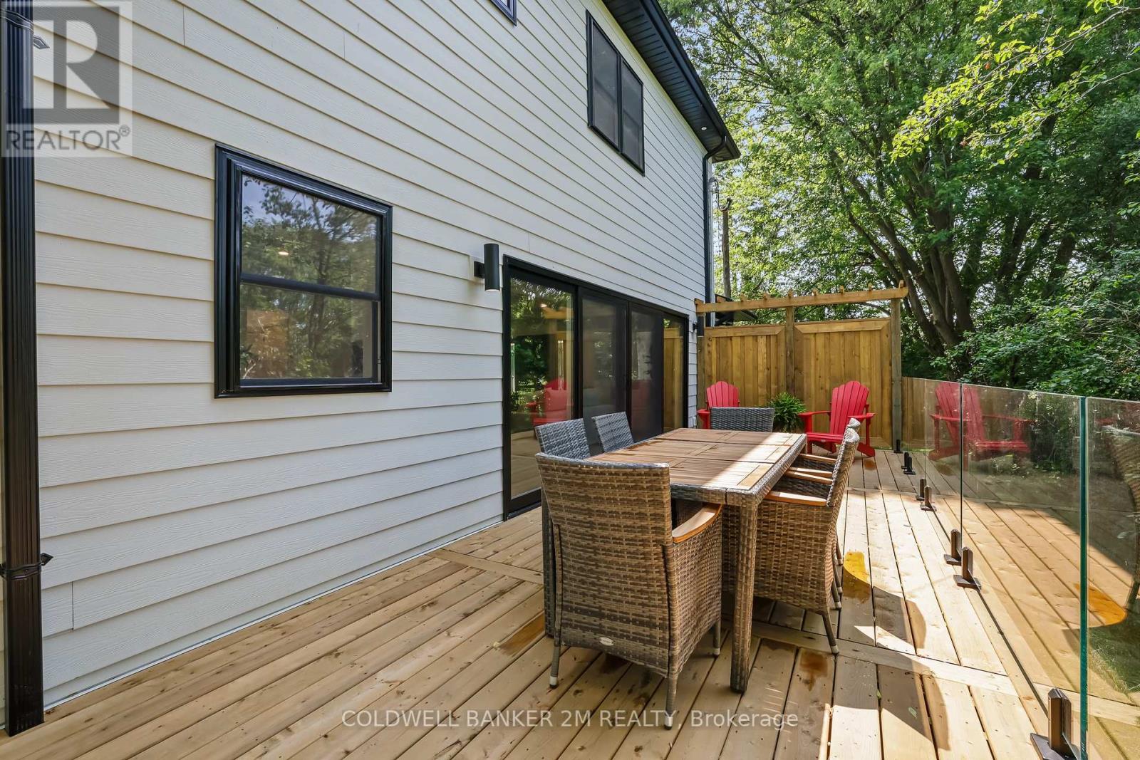 Photo 34 of 128 Buckingham Avenue, Oshawa ON
