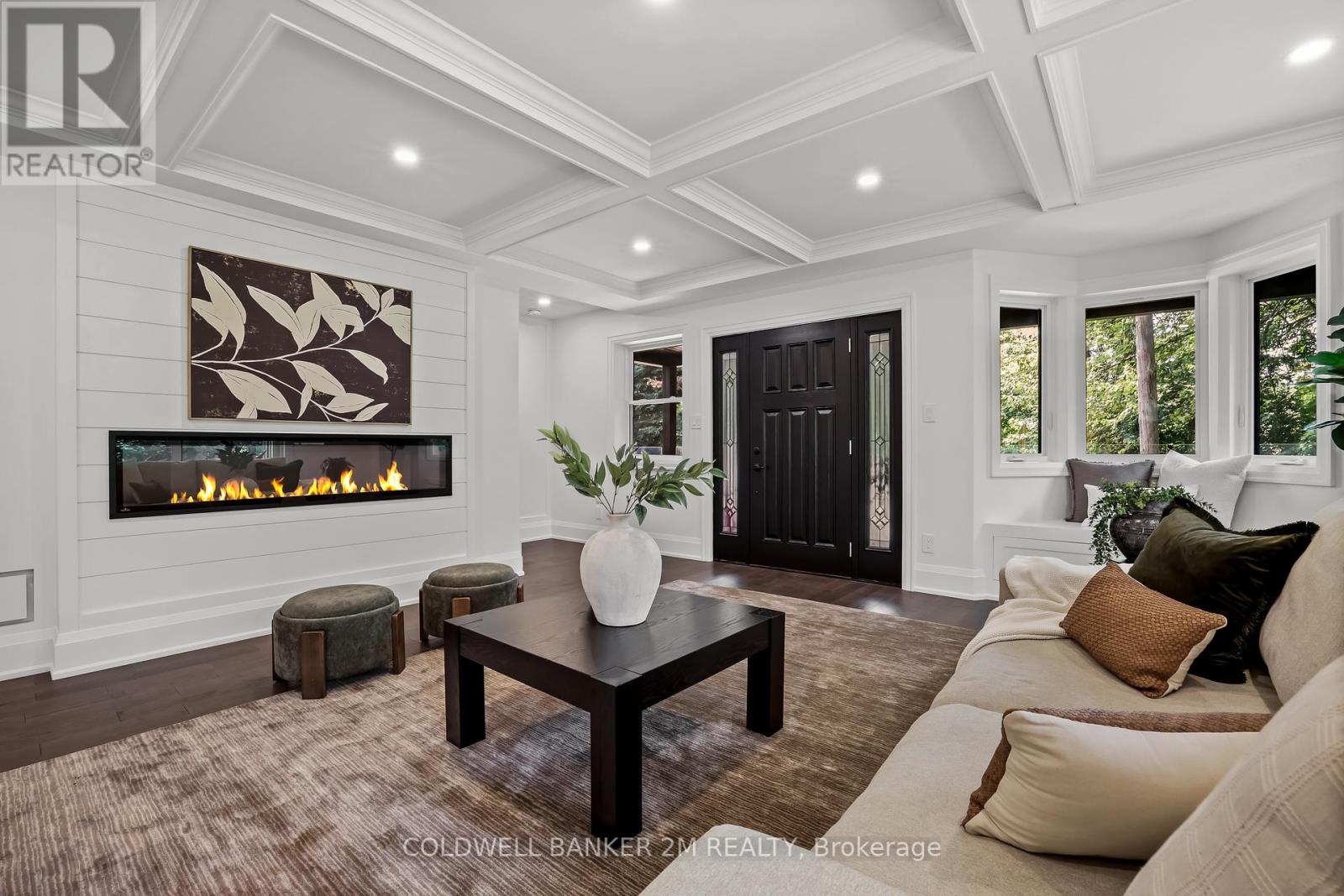 Photo 6 of 128 Buckingham Avenue, Oshawa ON