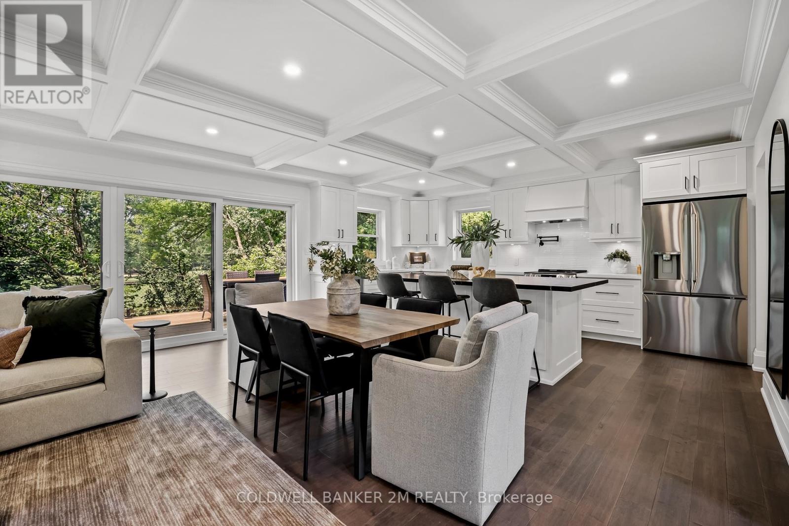 Photo 9 of 128 Buckingham Avenue, Oshawa ON
