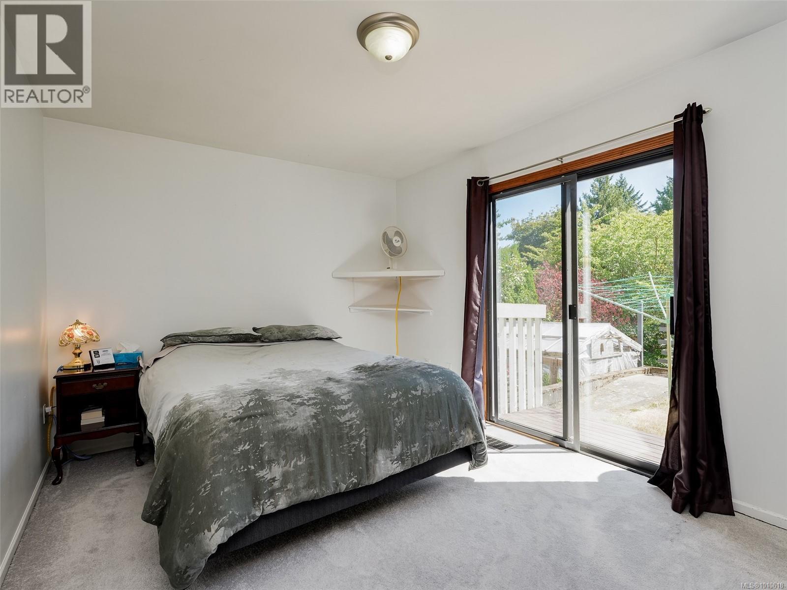Photo 18 of 5255 Hanover Pl, Saanich BC