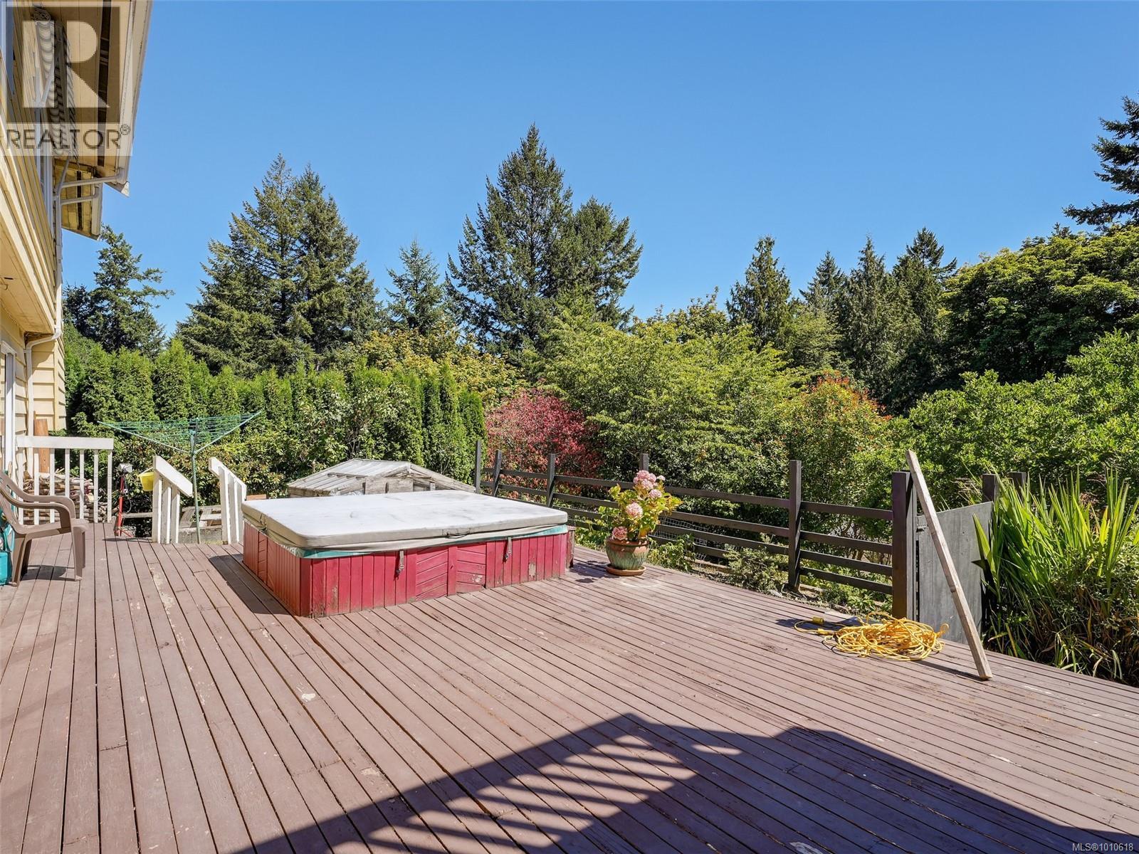 Photo 24 of 5255 Hanover Pl, Saanich BC