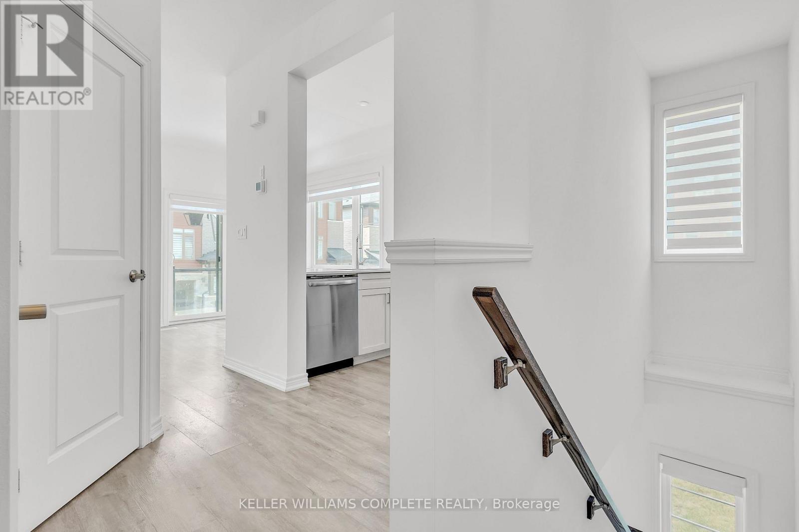 Photo 5 of 72 575 Woodward Avenue, Hamilton ON