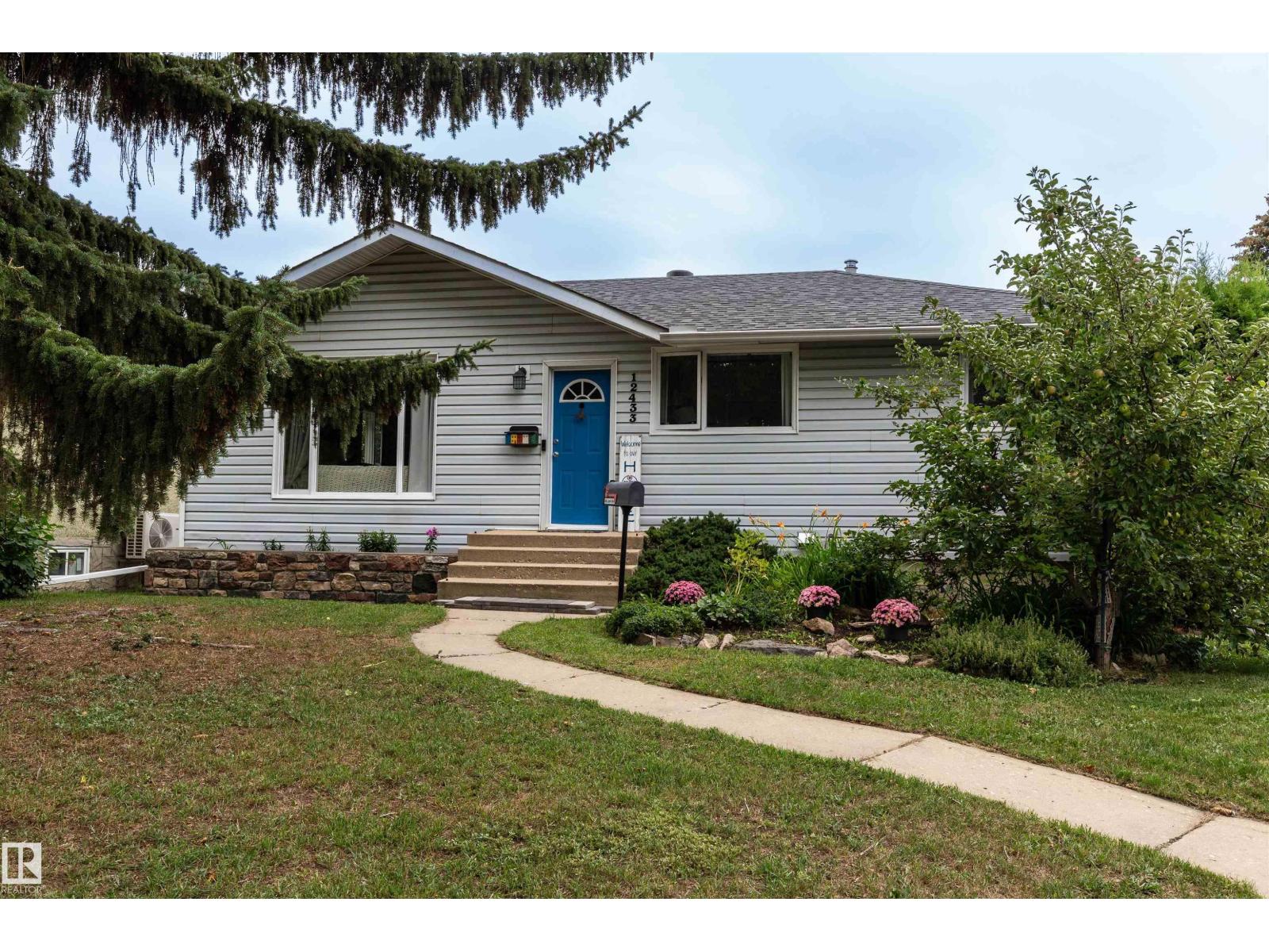 Photo 24 of 12433 134 St Nw Nw, Edmonton AB