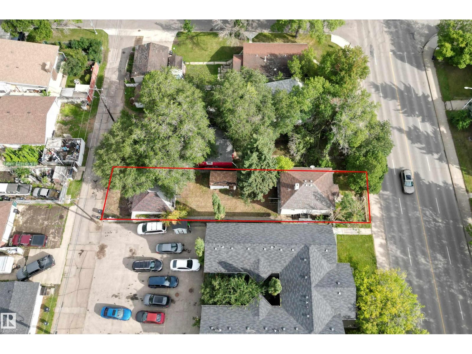 Photo 18 of 12338 82 St Nw, Edmonton AB