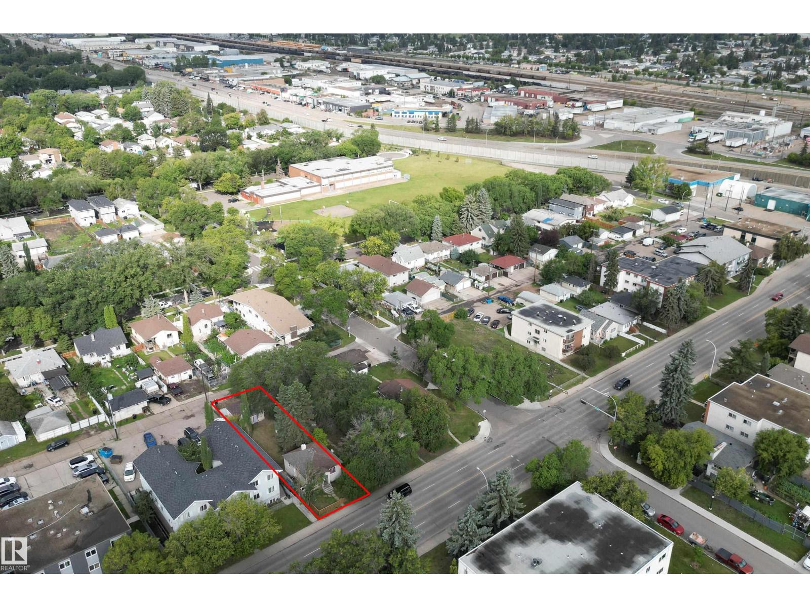 Photo 20 of 12338 82 St Nw, Edmonton AB