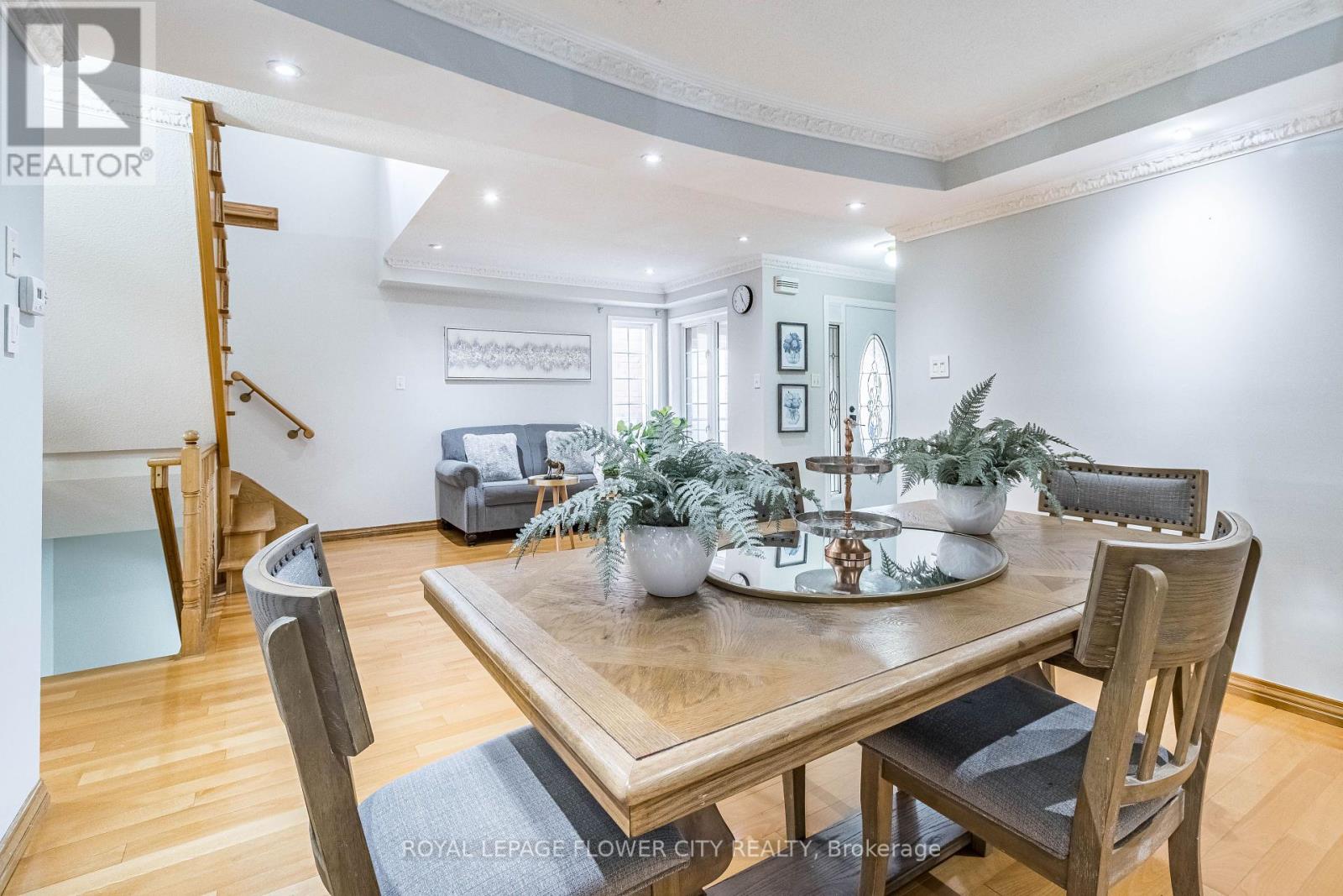 Photo 11 of 51 Blue Whale Boulevard, Brampton ON