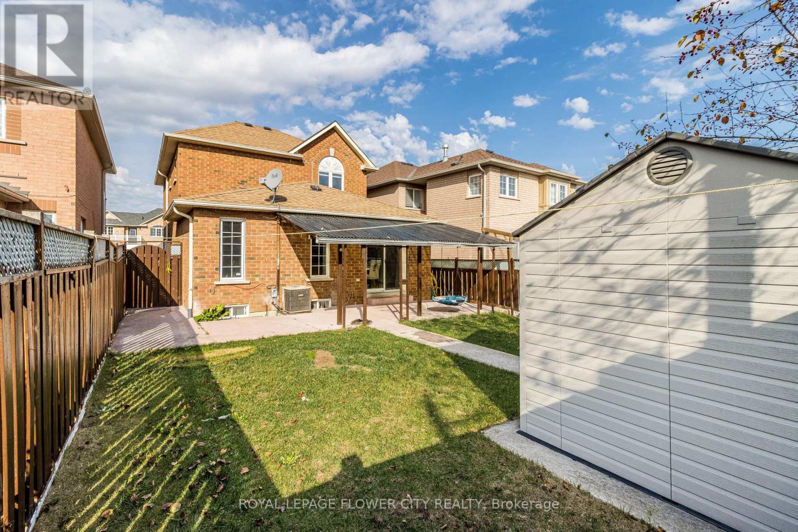 Photo 45 of 51 Blue Whale Boulevard, Brampton ON