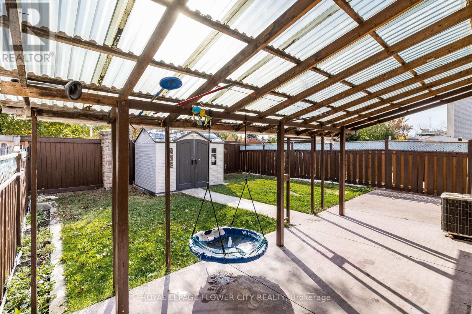 Photo 47 of 51 Blue Whale Boulevard, Brampton ON