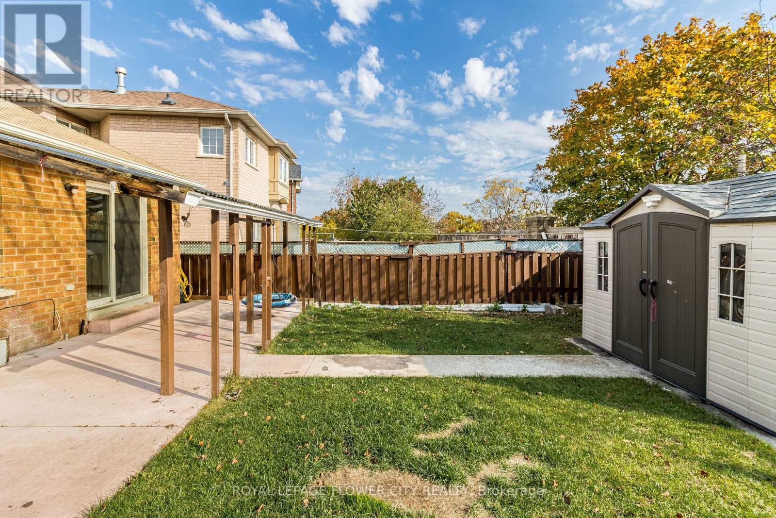 Photo 48 of 51 Blue Whale Boulevard, Brampton ON