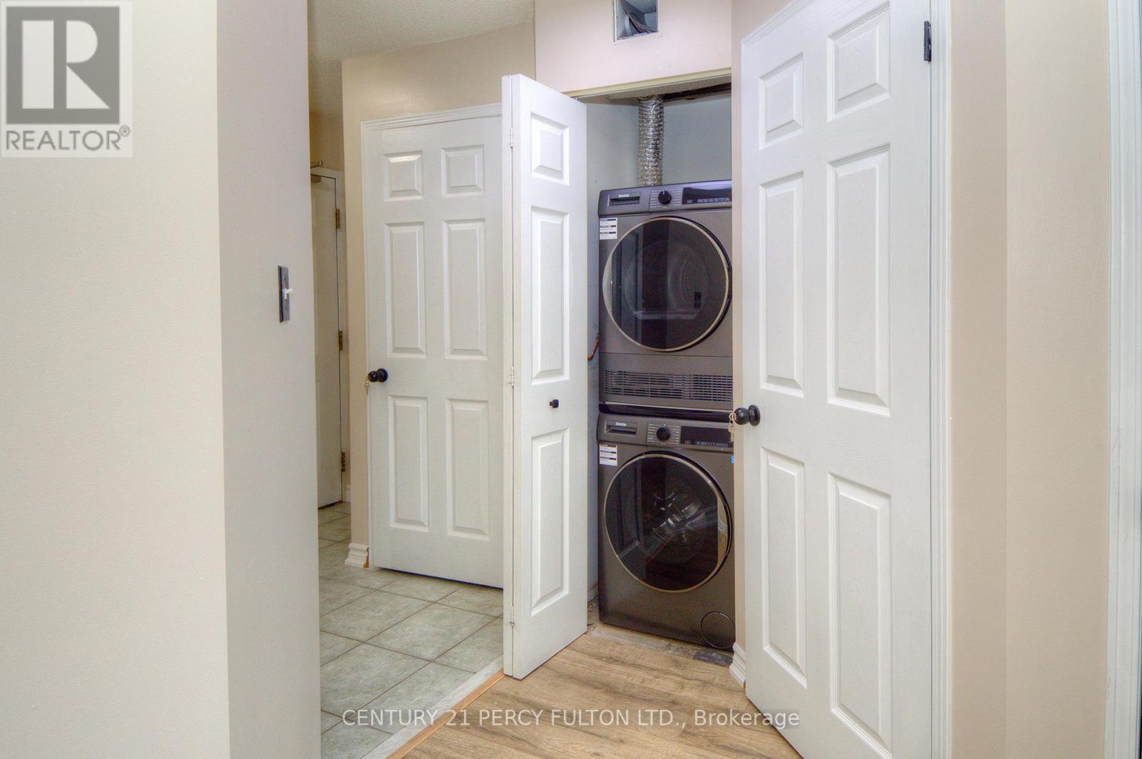 Photo 16 of 307 32 Tannery Street, Mississauga ON