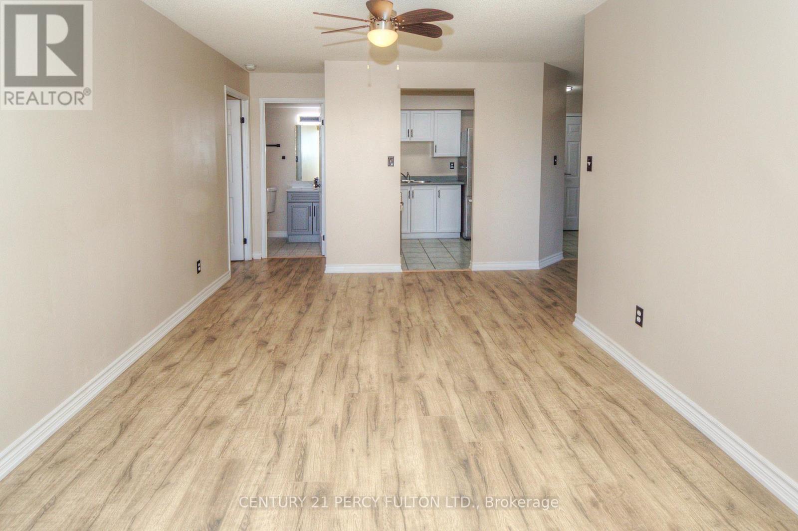 Photo 18 of 307 32 Tannery Street, Mississauga ON