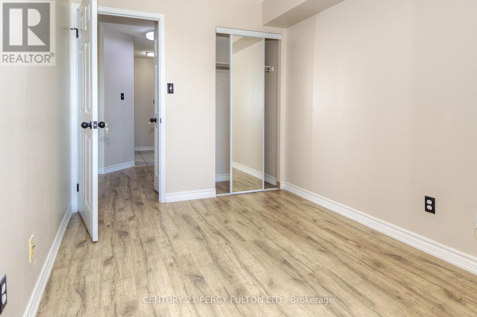 Photo 27 of 307 32 Tannery Street, Mississauga ON