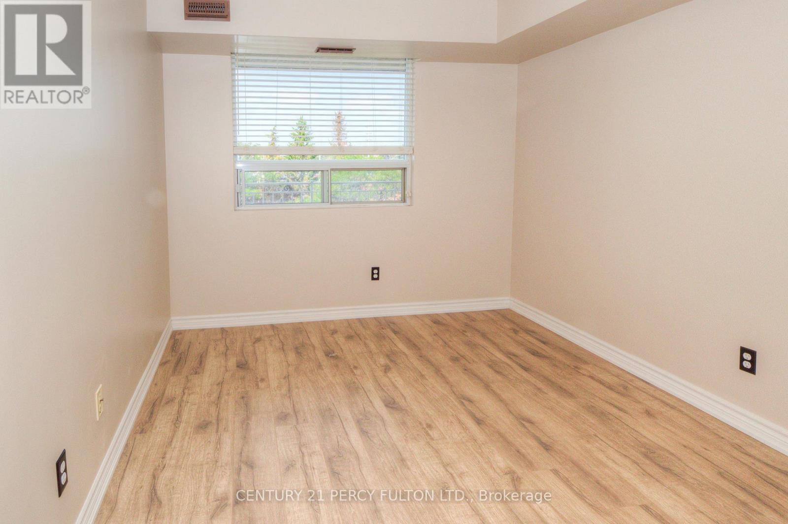 Photo 25 of 307 32 Tannery Street, Mississauga ON