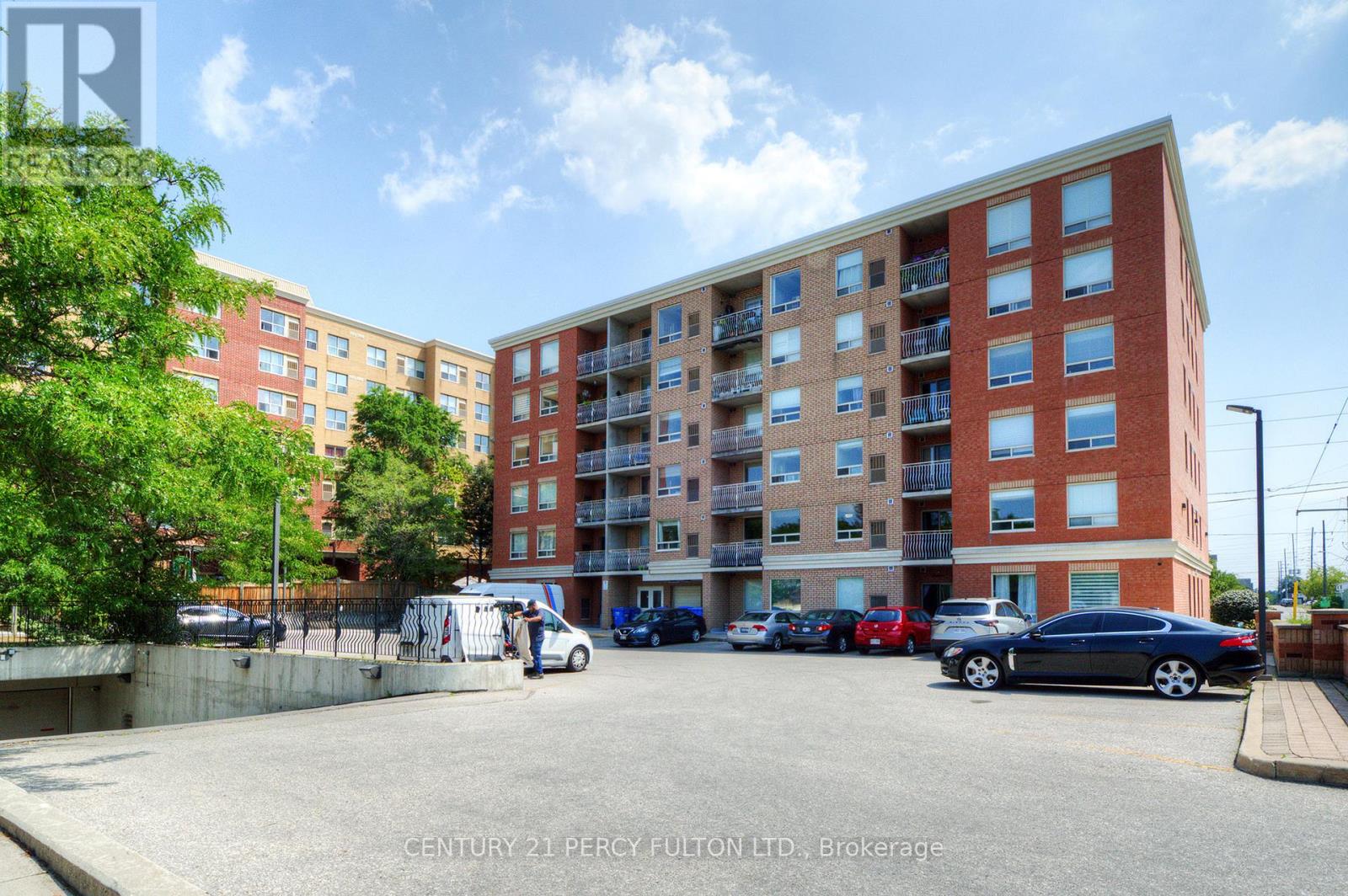 Photo 24 of 307 32 Tannery Street, Mississauga ON