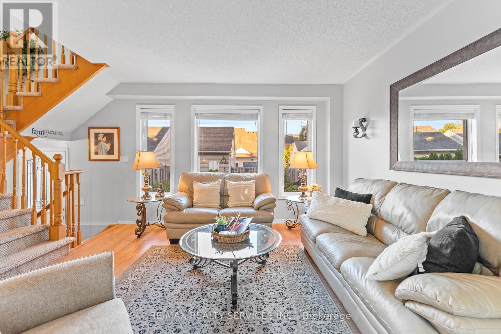 Photo 12 of 310 Dogwood Street, Orangeville ON
