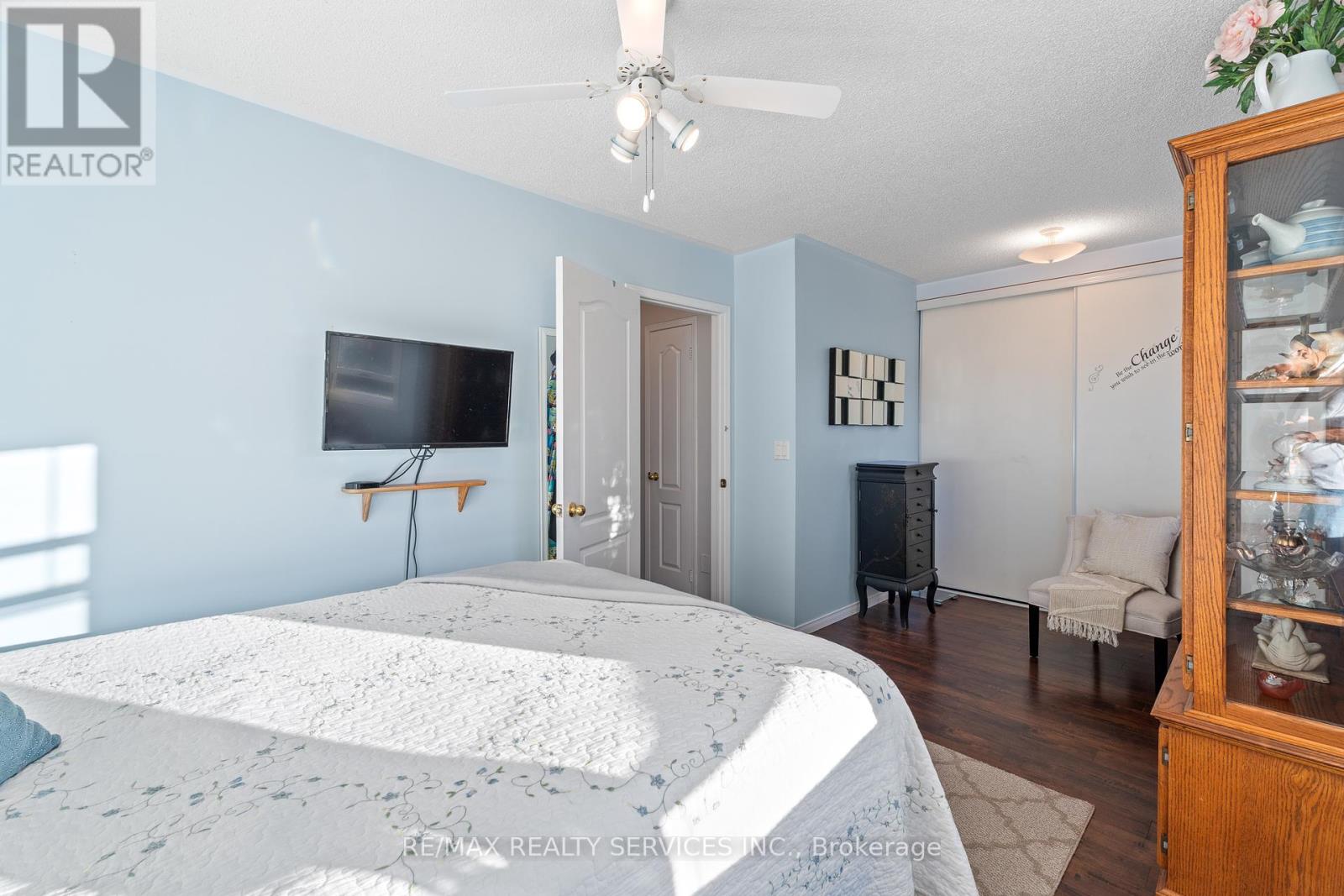 Photo 23 of 310 Dogwood Street, Orangeville ON