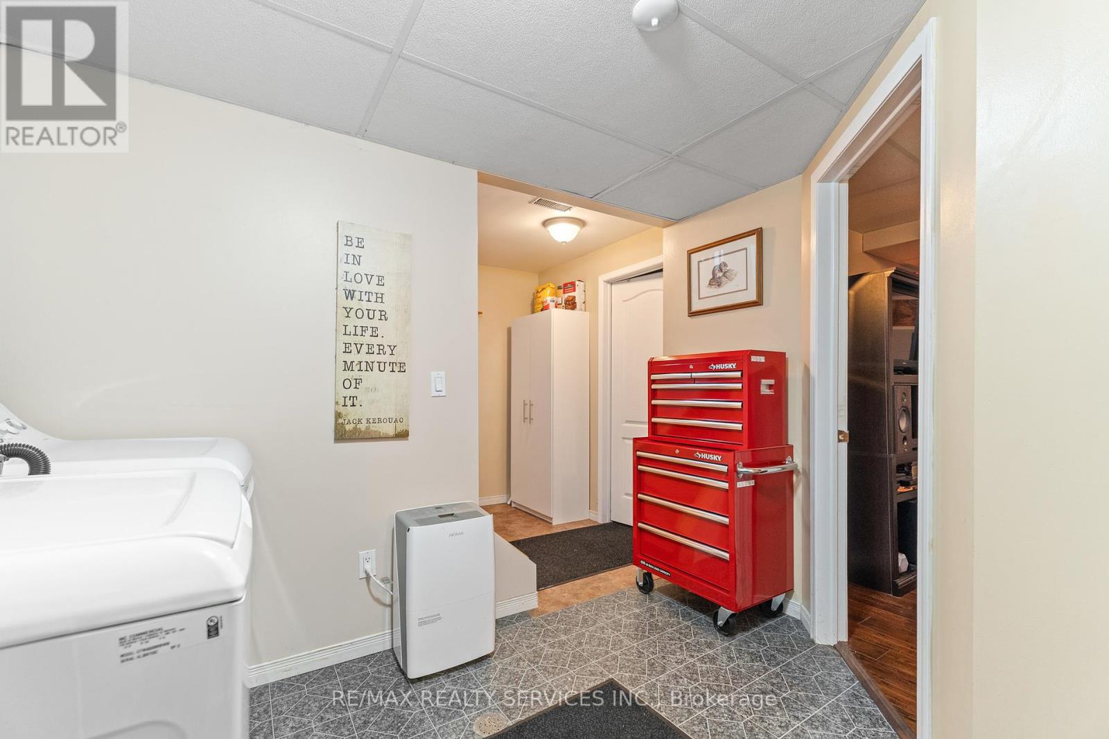 Photo 35 of 310 Dogwood Street, Orangeville ON