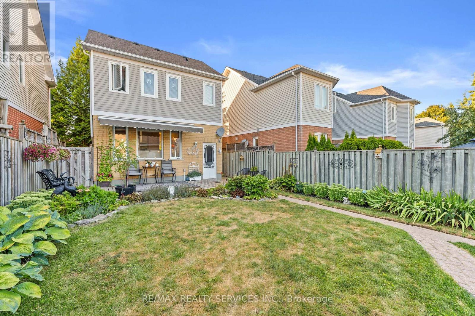 Photo 41 of 310 Dogwood Street, Orangeville ON