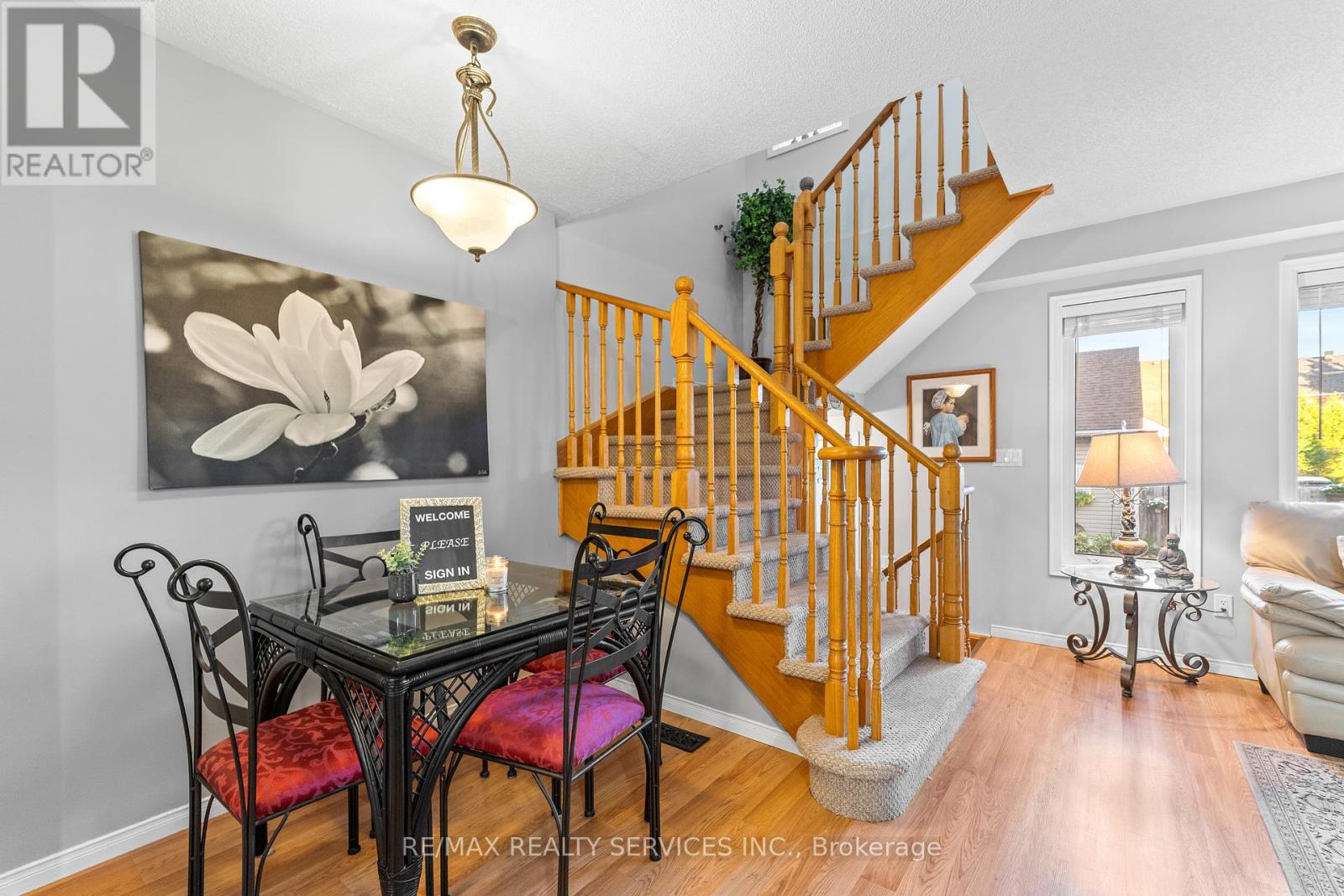 Photo 9 of 310 Dogwood Street, Orangeville ON