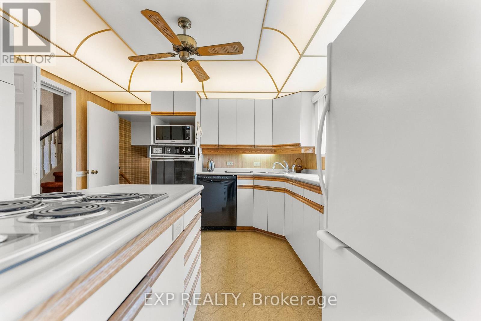 Photo 15 of 301 Opeongo Road, Renfrew ON