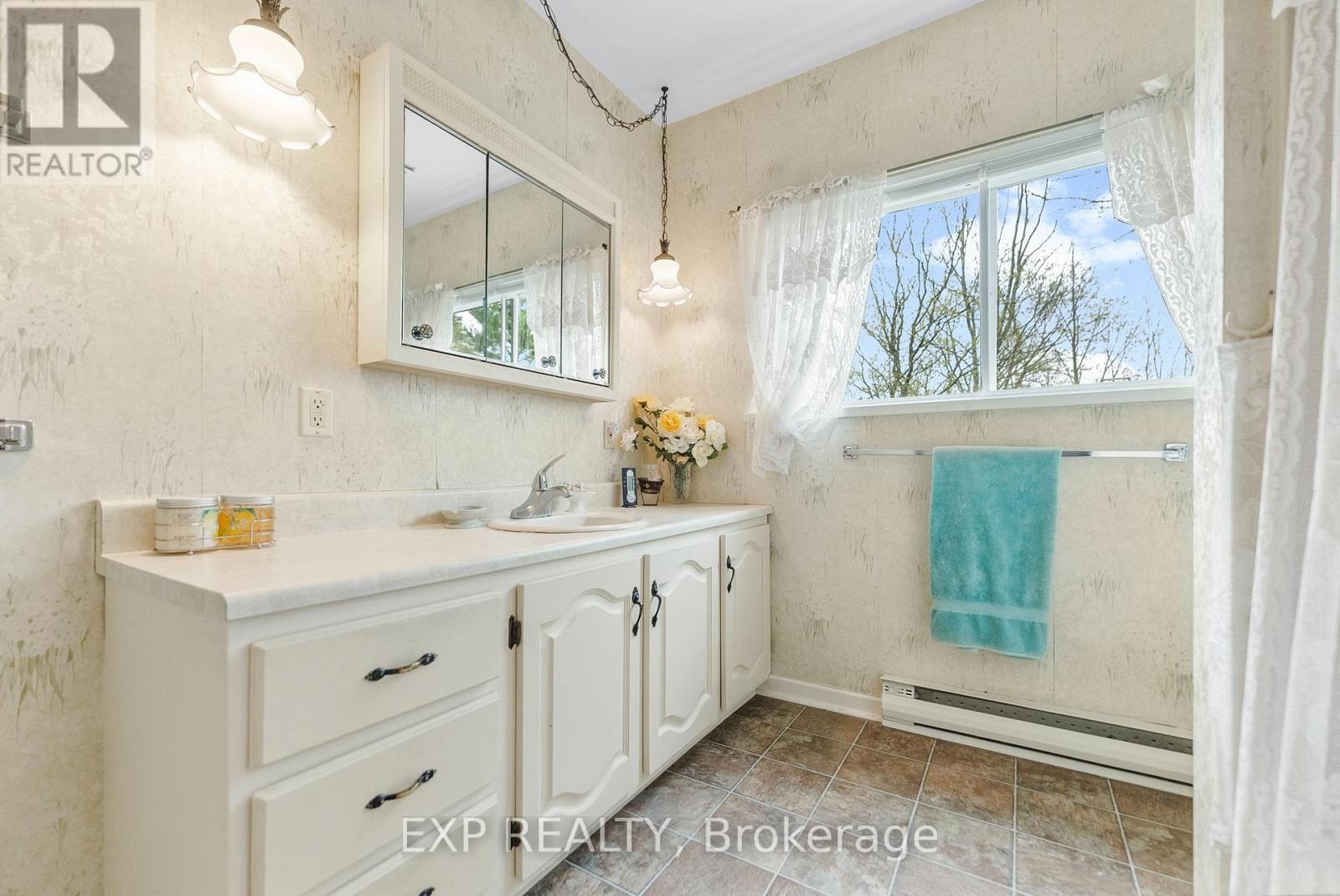 Photo 27 of 301 Opeongo Road, Renfrew ON