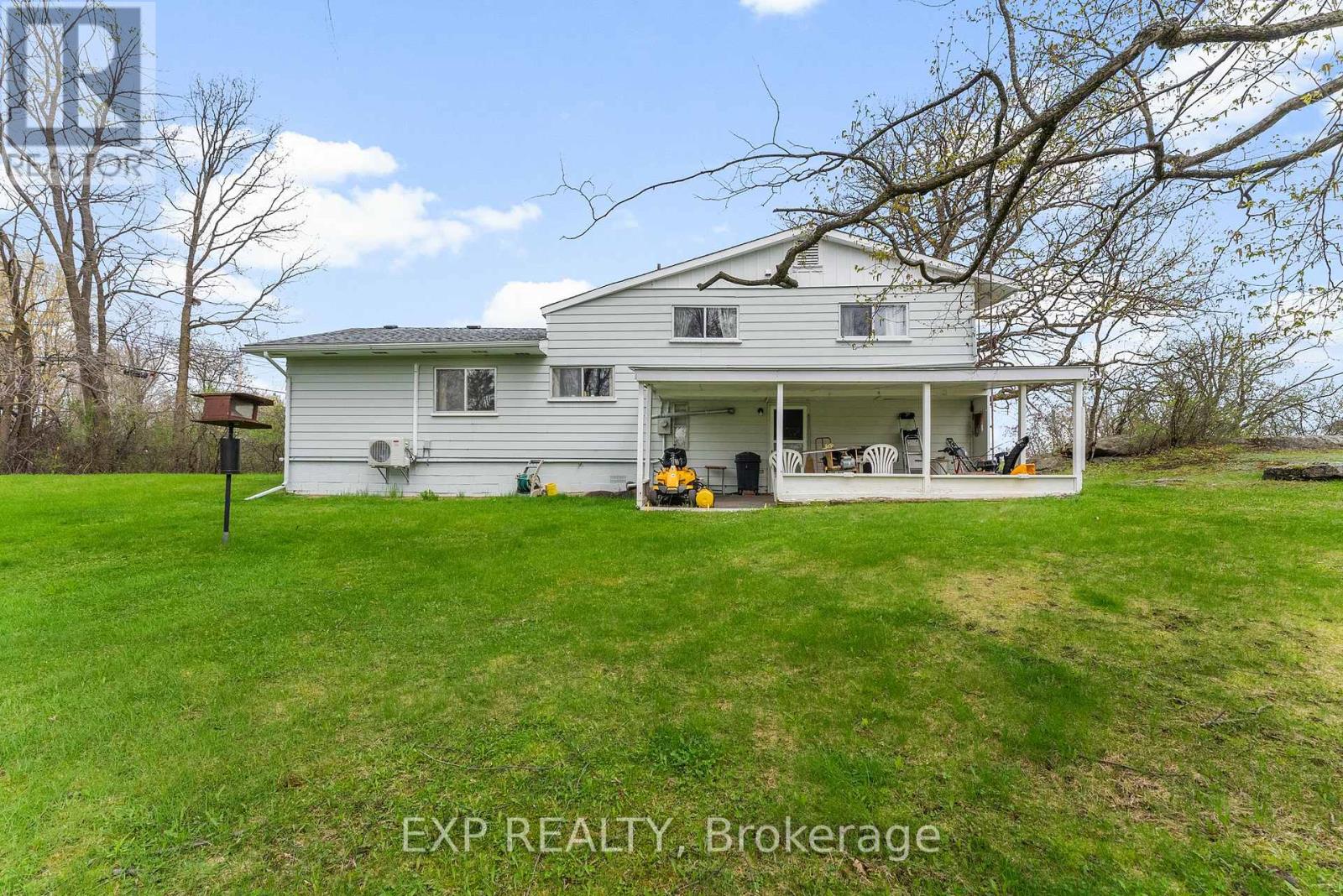 Photo 8 of 301 Opeongo Road, Renfrew ON