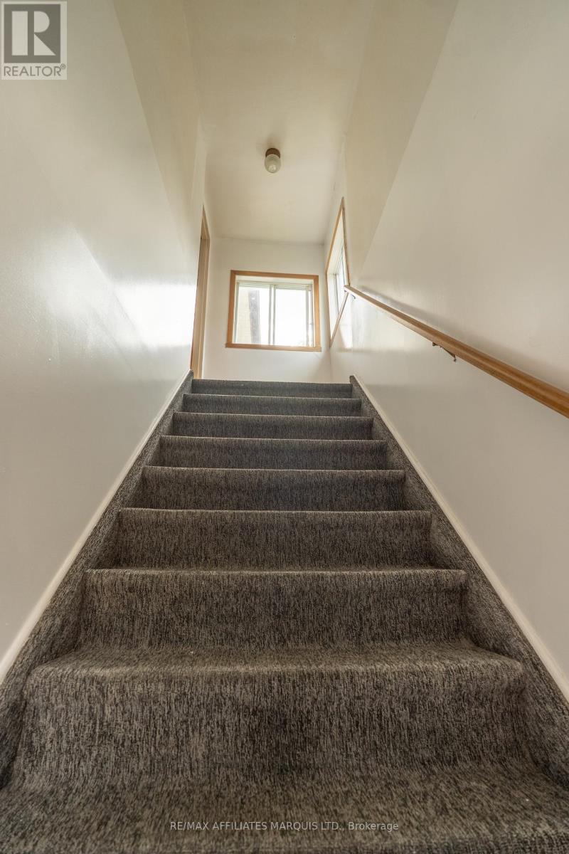 Photo 6 of 714 716 Pitt Street, Cornwall ON