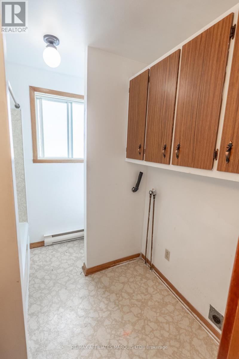 Photo 8 of 714 716 Pitt Street, Cornwall ON