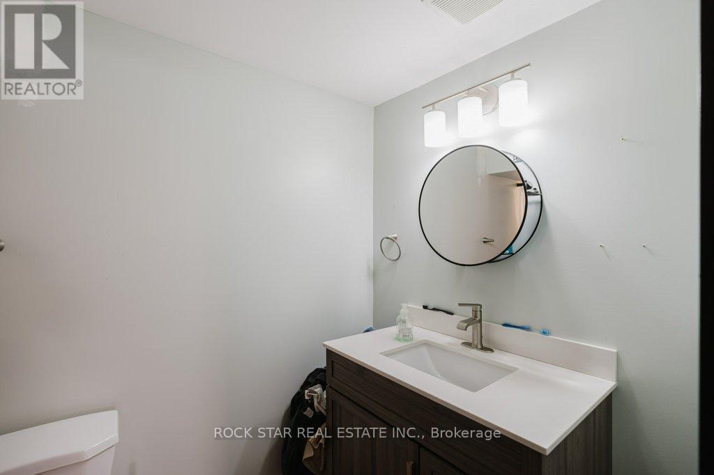 Photo 14 of Lower 859 Upper Ottawa Street, Hamilton ON