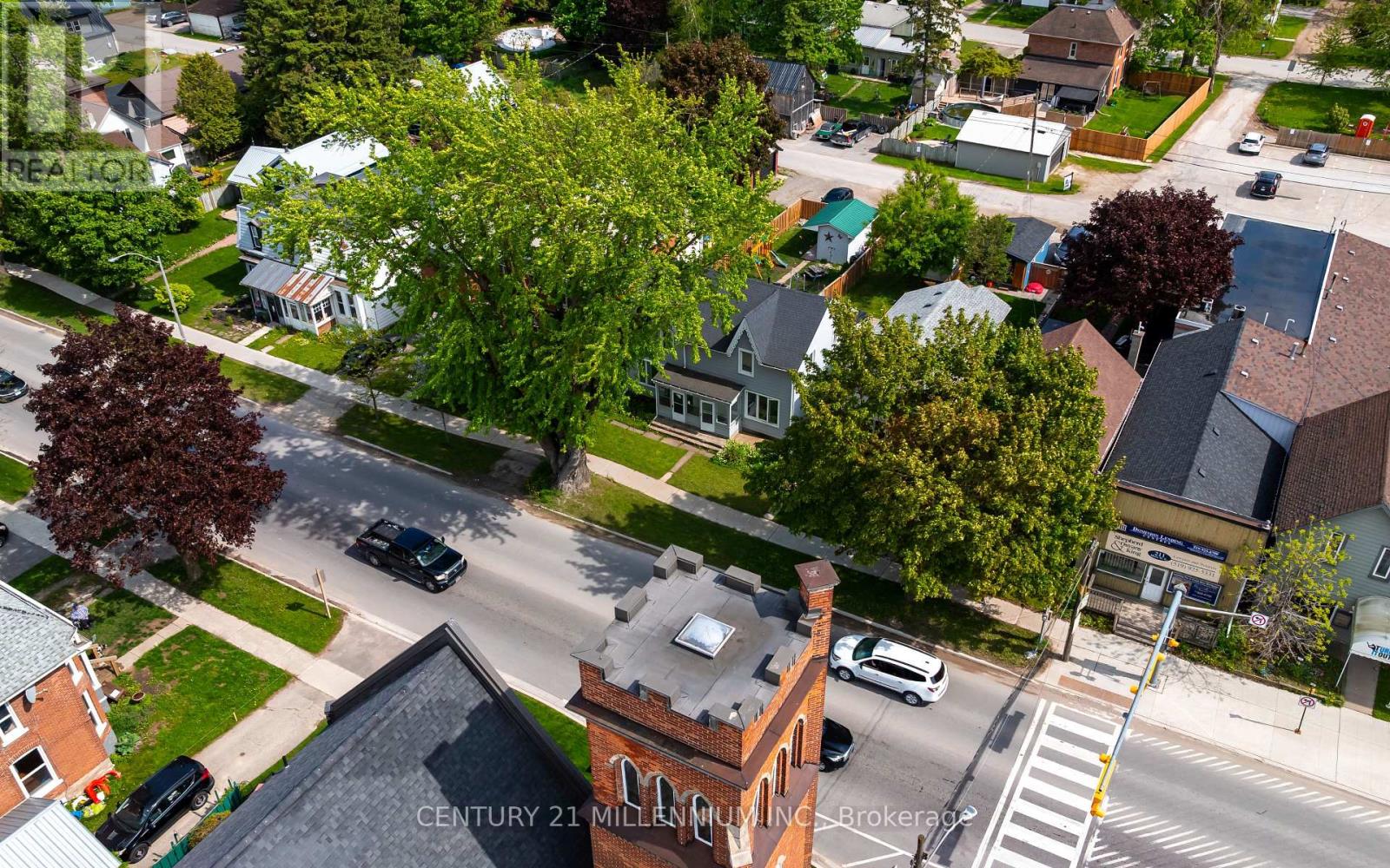 Photo 30 of 217 Main Street W, Shelburne ON