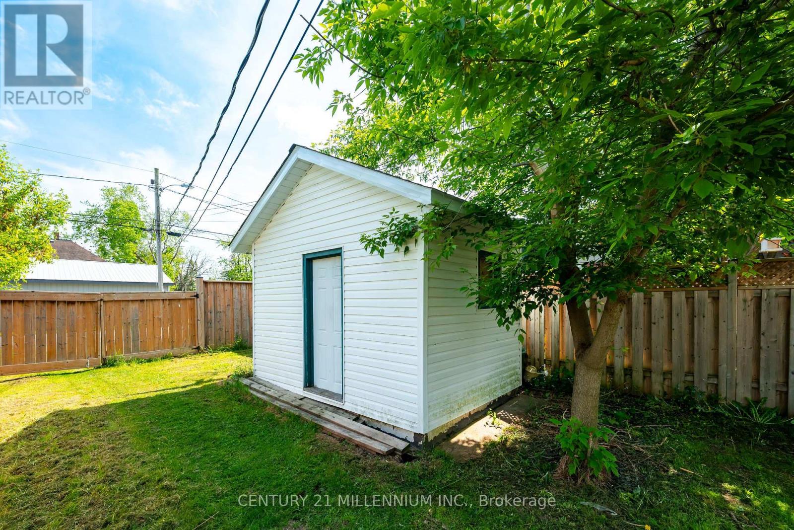 Photo 5 of 217 Main Street W, Shelburne ON