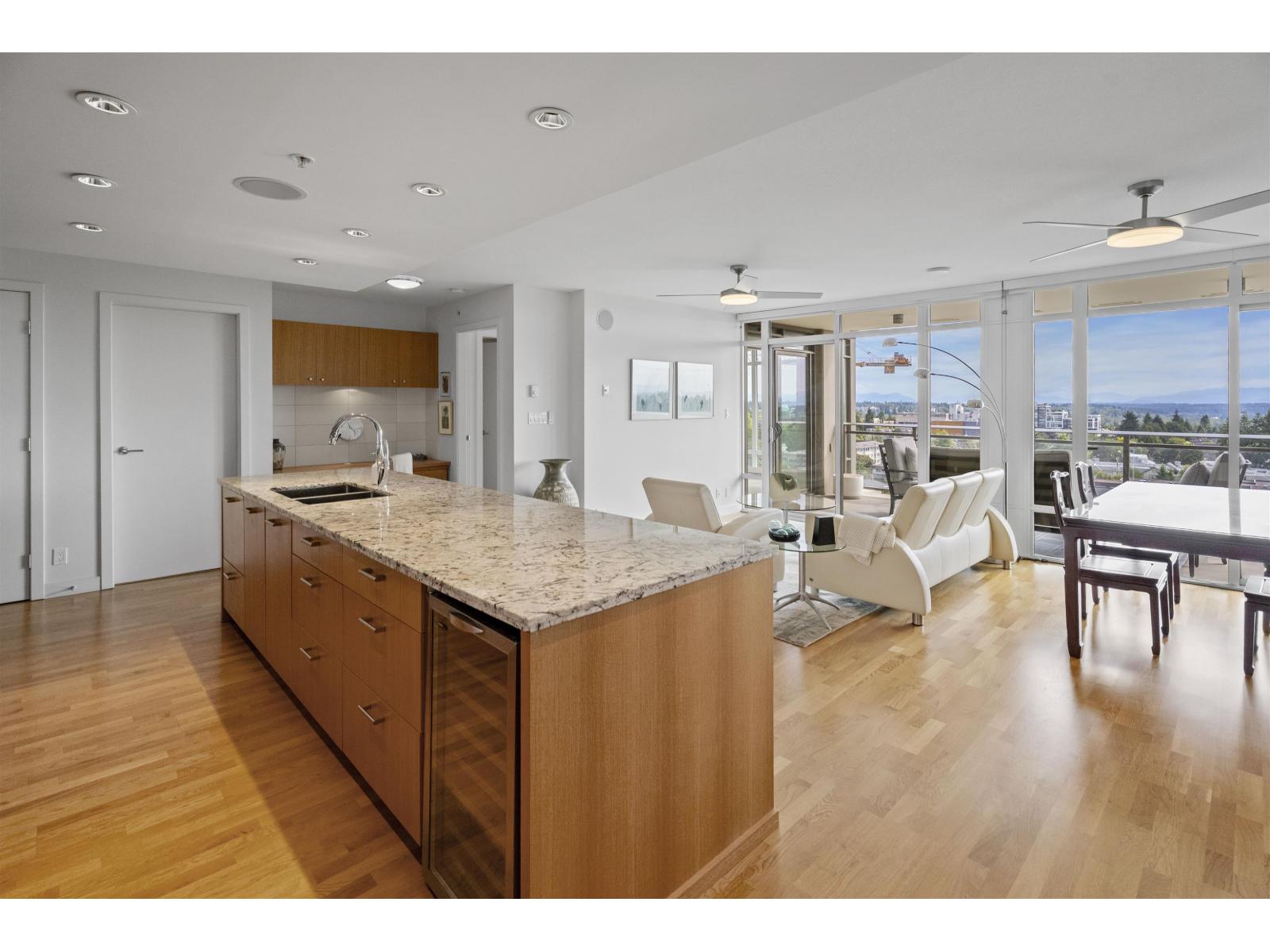 Photo 16 of 1105 1455 George Street, White Rock BC