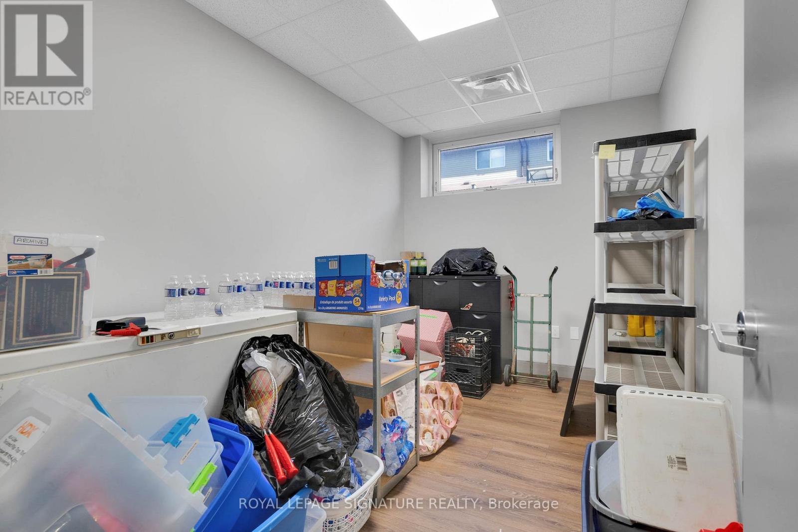 Photo 21 of Lower 95 Jonesville Crescent, Toronto ON