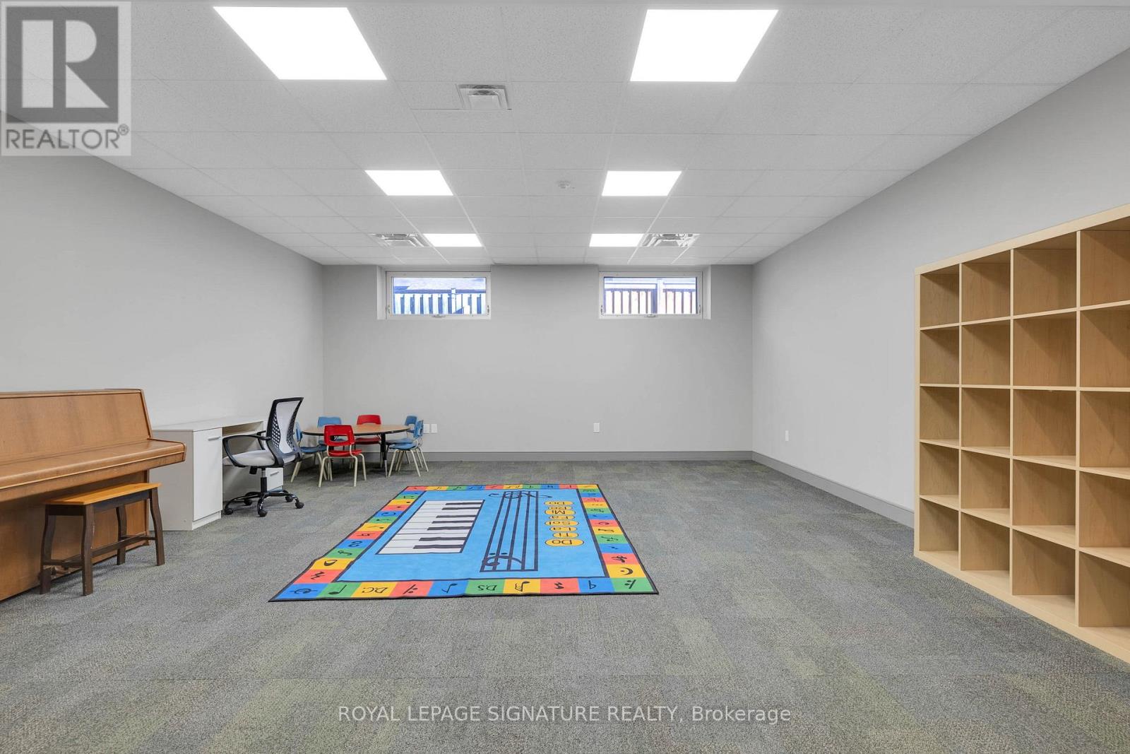 Photo 23 of Lower 95 Jonesville Crescent, Toronto ON