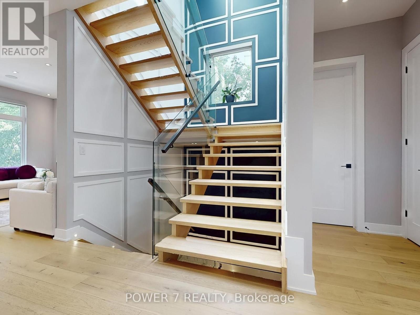 Photo 19 of 34 Dresden Road, Toronto ON