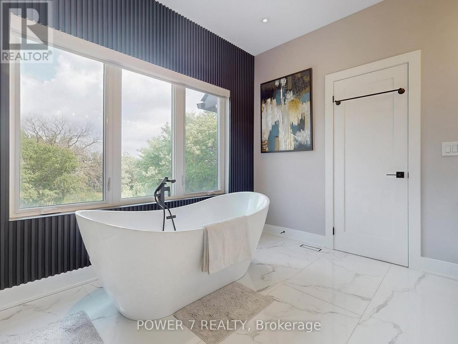 Photo 25 of 34 Dresden Road, Toronto ON