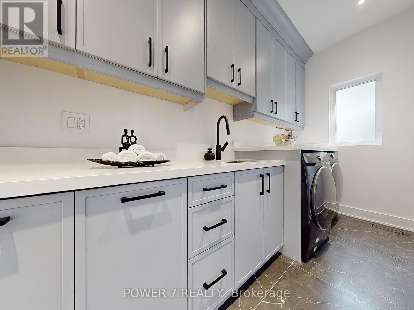 Photo 30 of 34 Dresden Road, Toronto ON