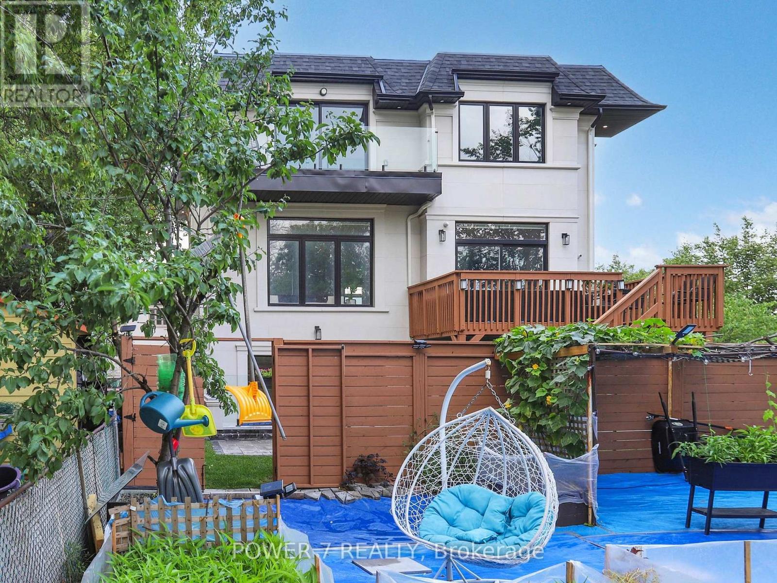 Photo 43 of 34 Dresden Road, Toronto ON