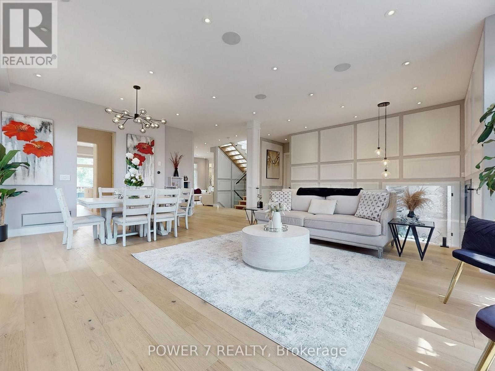 Photo 5 of 34 Dresden Road, Toronto ON
