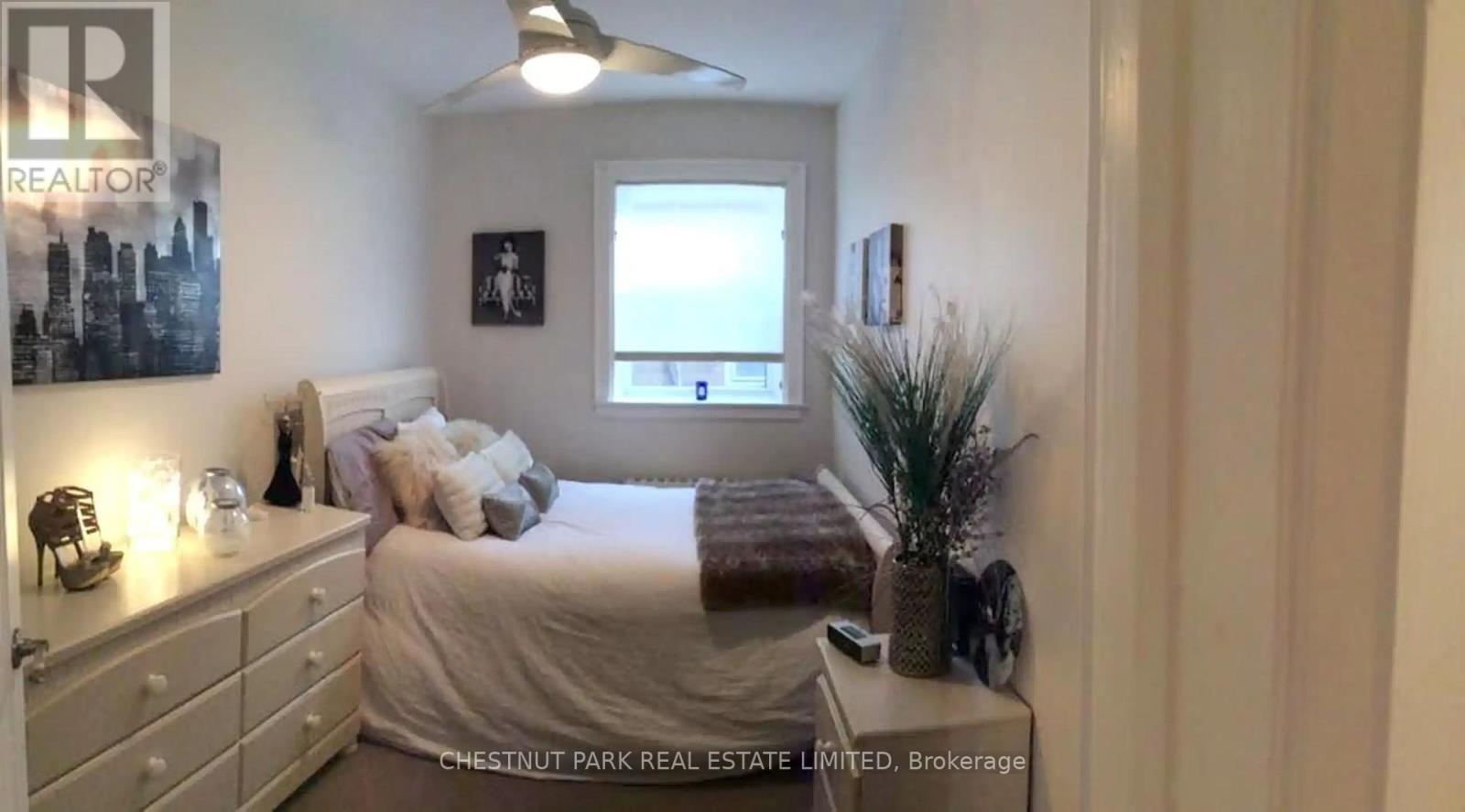 Photo 13 of Upper 472 Oriole Parkway, Toronto ON