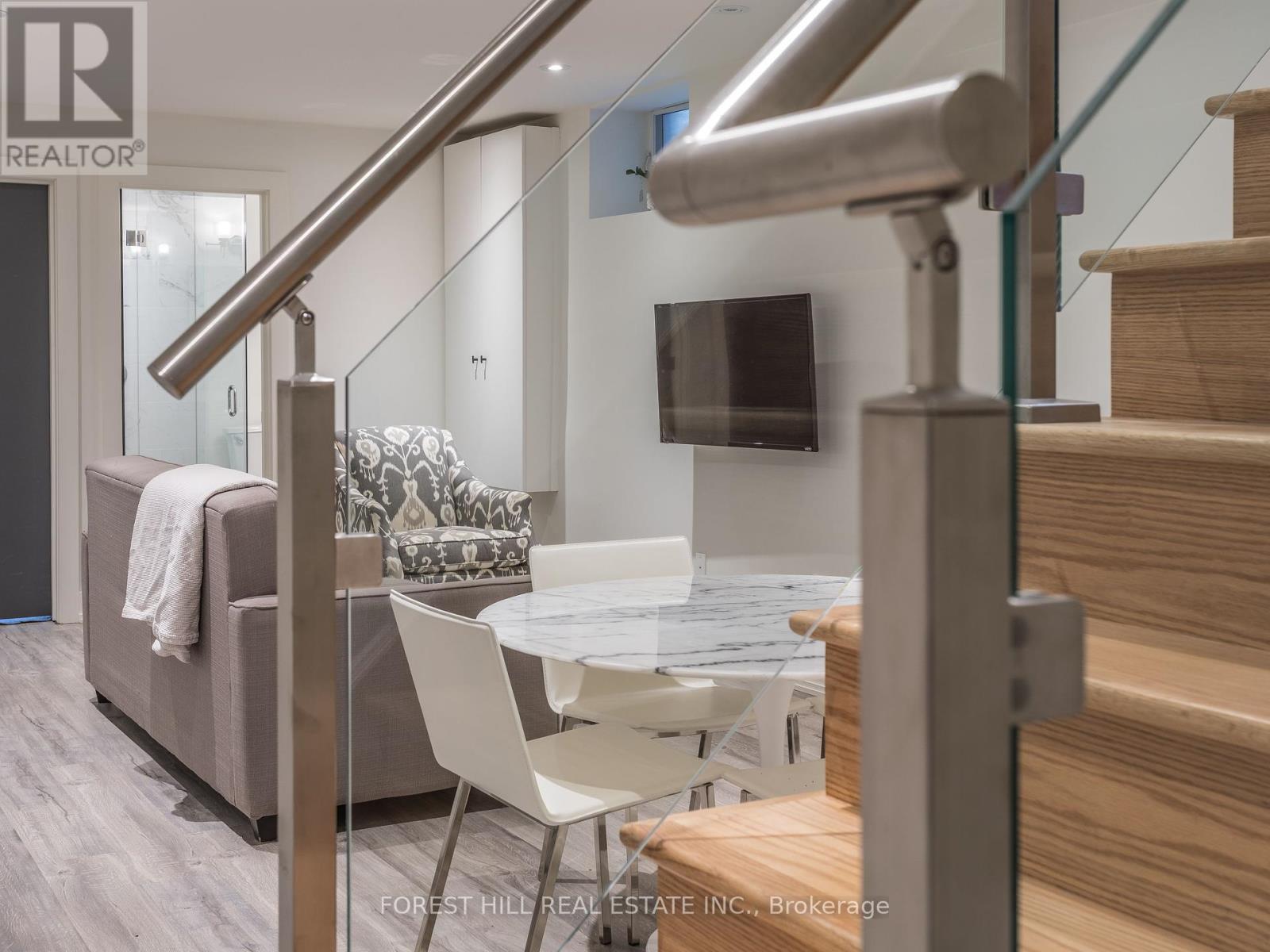 Photo 7 of 20 St Annes Road, Toronto ON