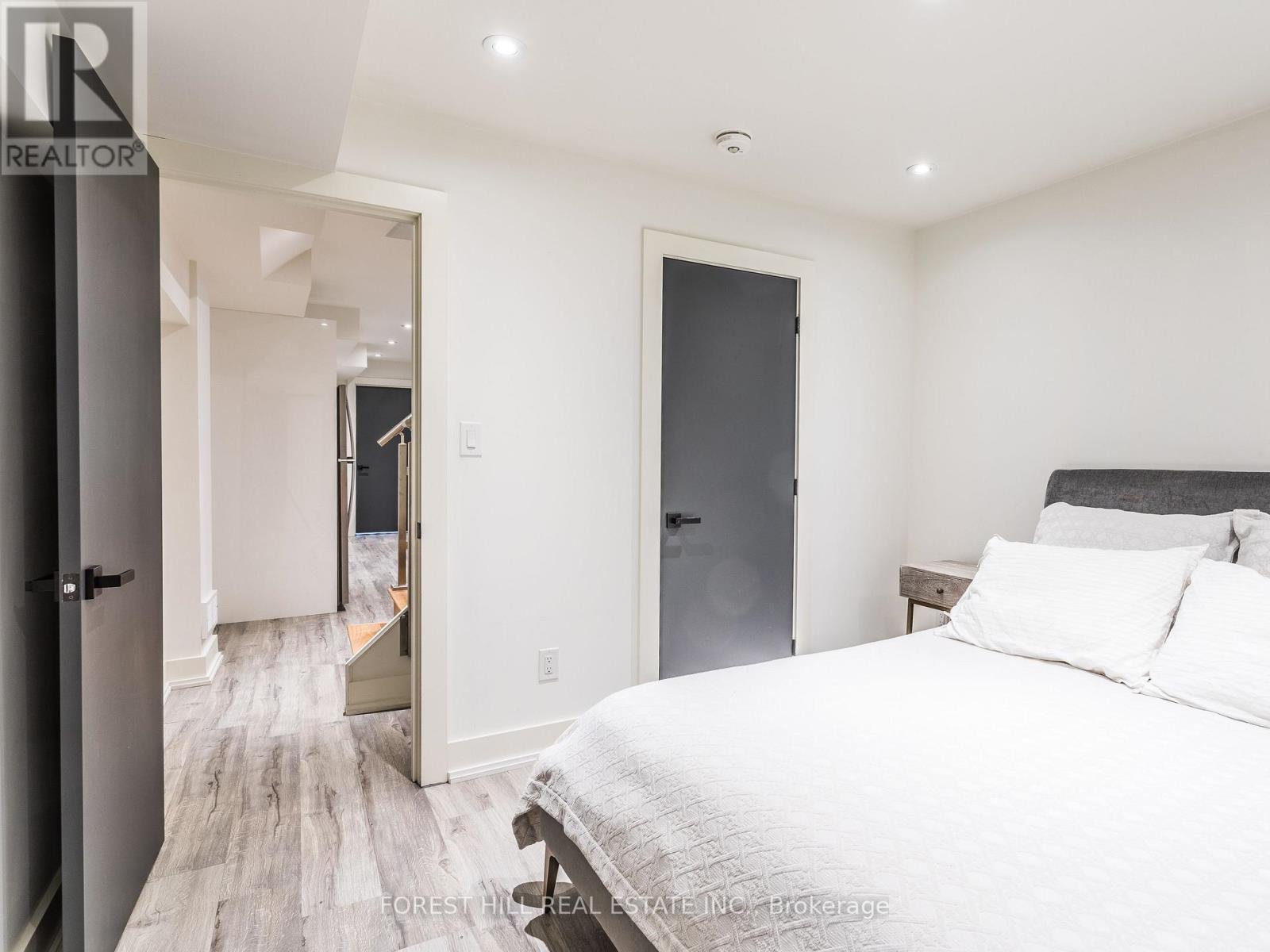 Photo 5 of 20 St Annes Road, Toronto ON