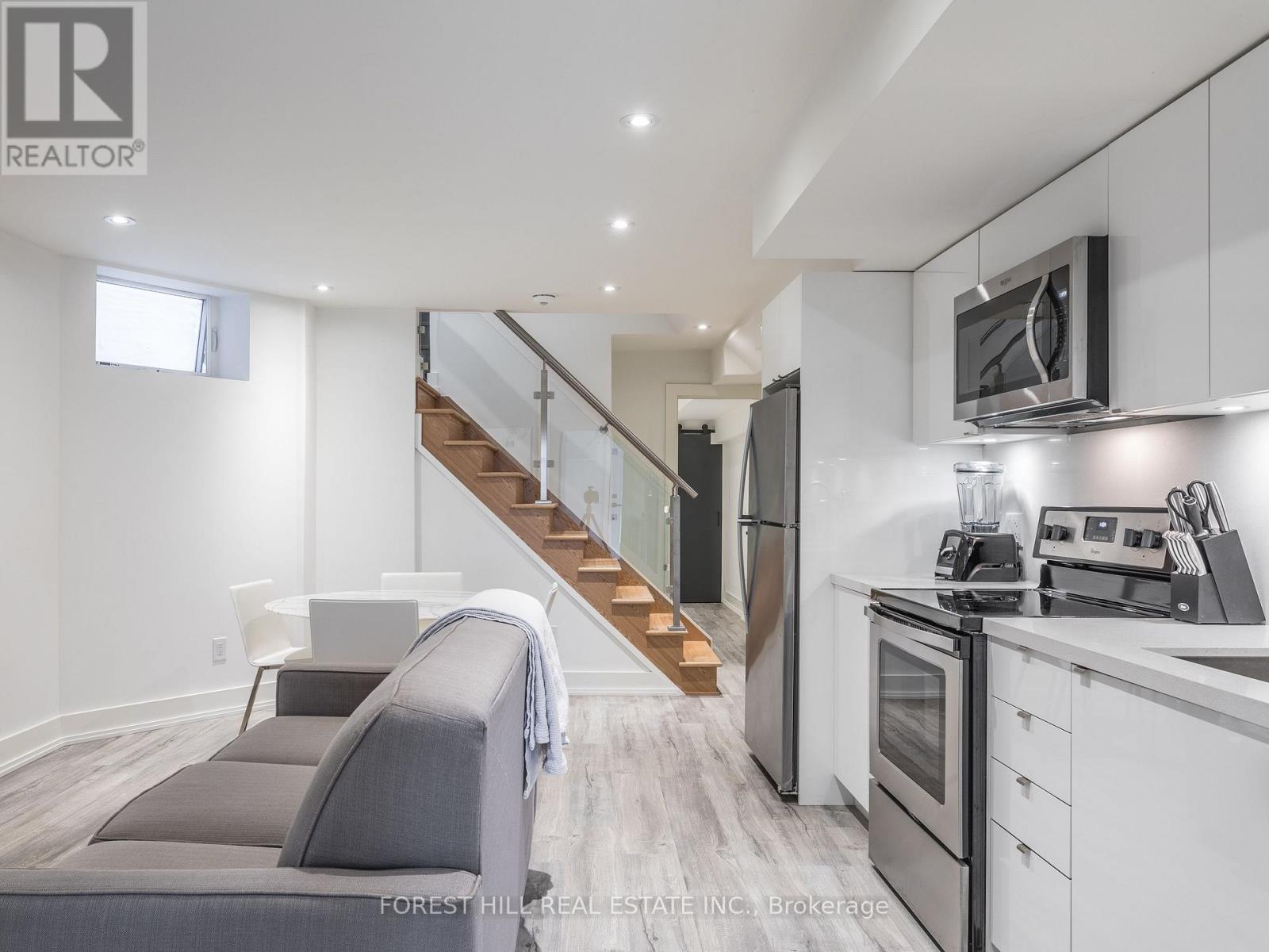 Photo 13 of 20 St Annes Road, Toronto ON