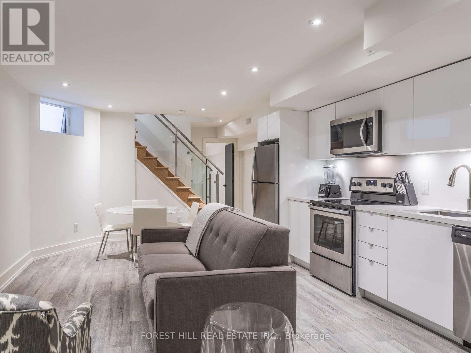 Photo 3 of 20 St Annes Road, Toronto ON