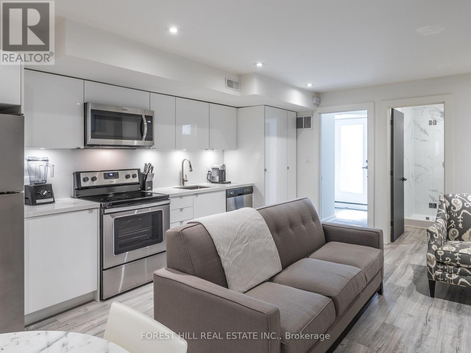 Photo 8 of 20 St Annes Road, Toronto ON