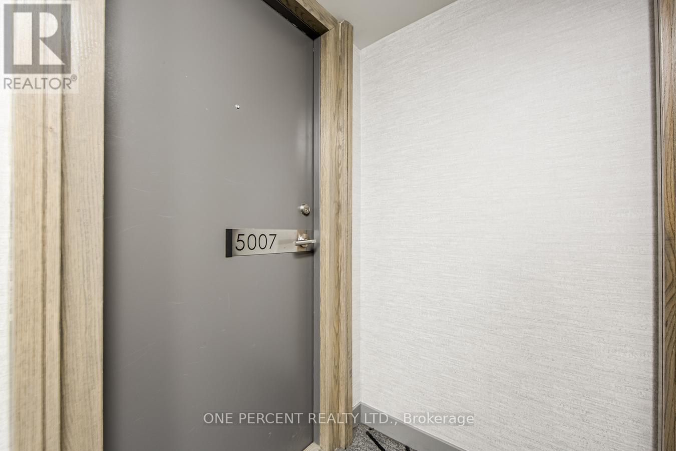 Photo 10 of 5007 25 Telegram Mews, Toronto ON