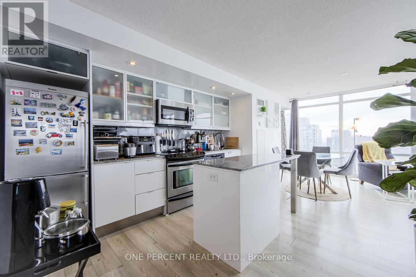 Photo 13 of 5007 25 Telegram Mews, Toronto ON