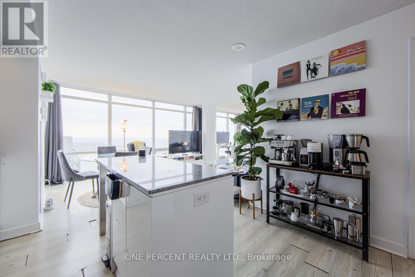 Photo 14 of 5007 25 Telegram Mews, Toronto ON